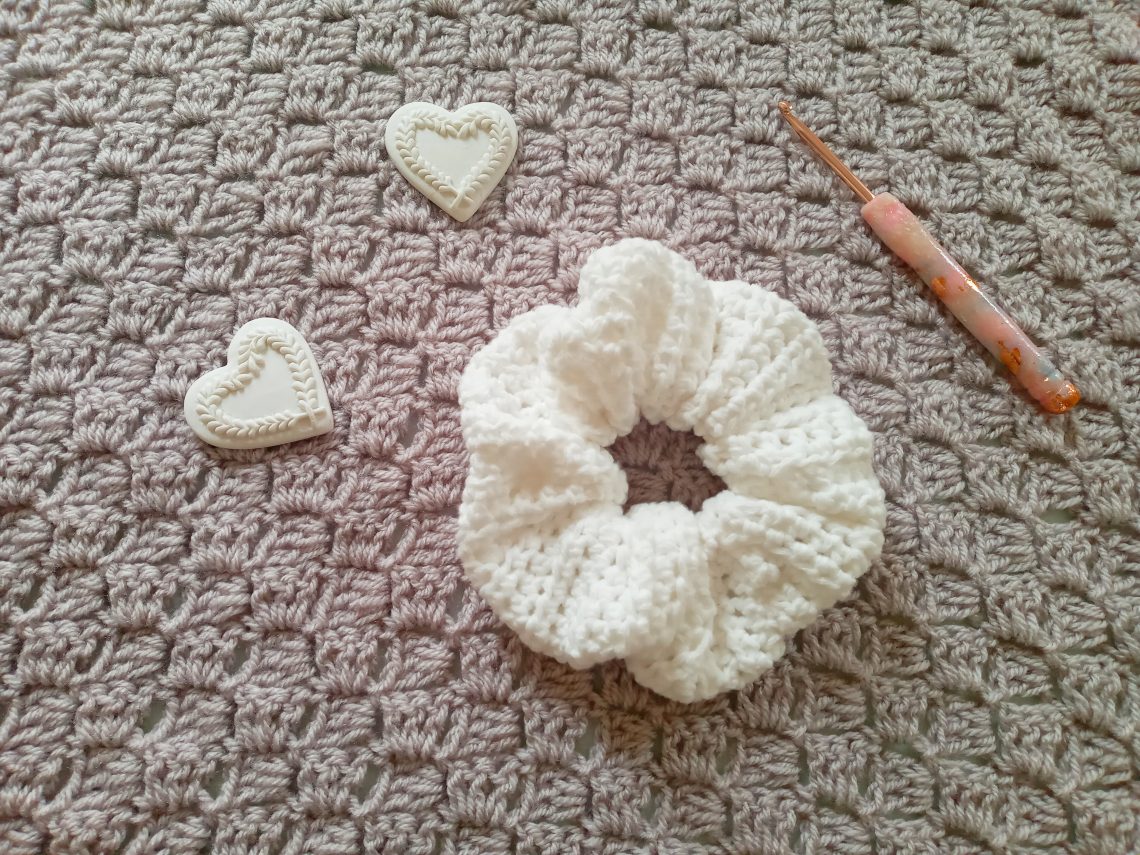 How to Crochet Easy Hair Accessories, Perfect Beginners' First Project 