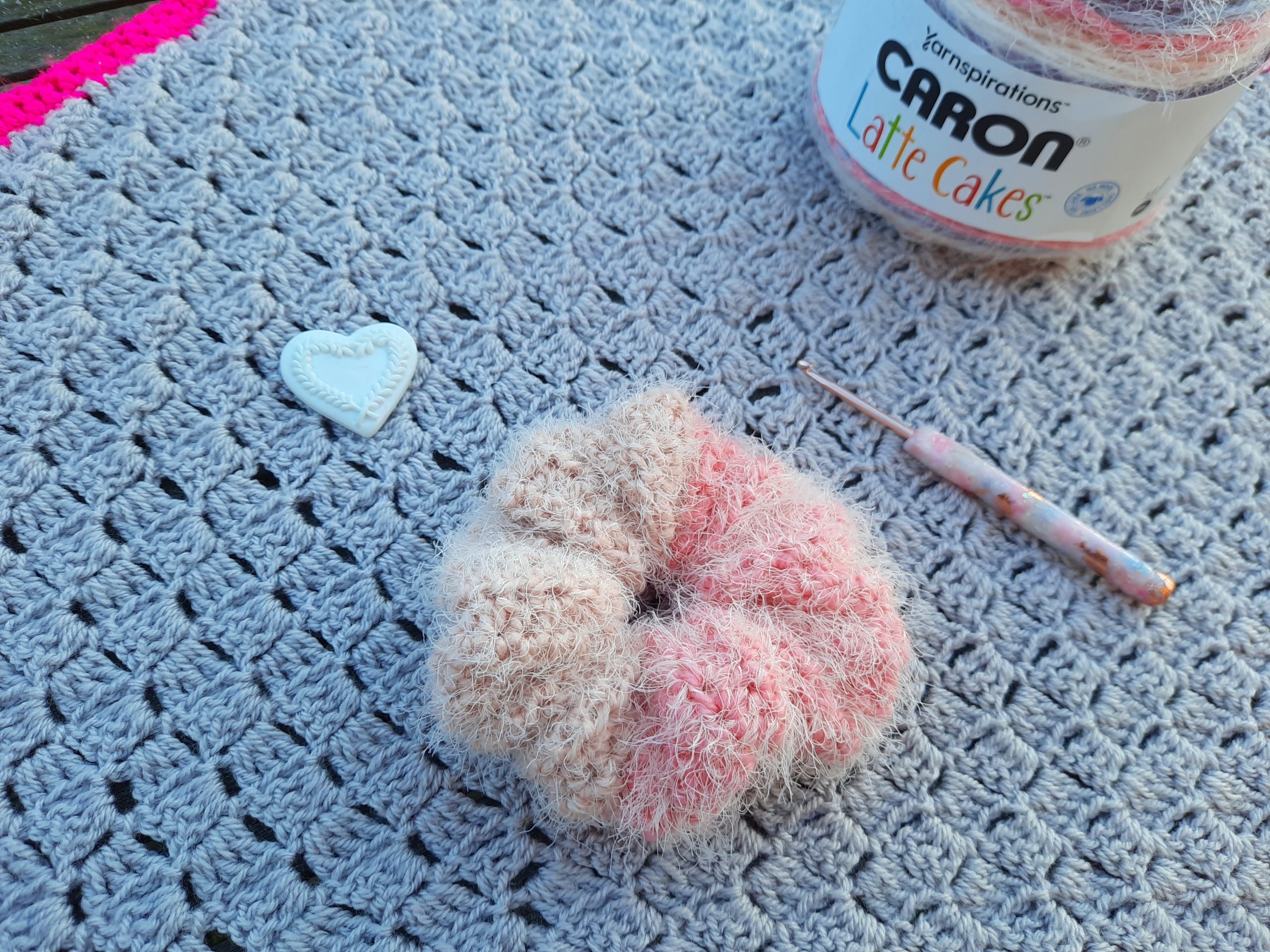 caron latte cakes crochet patterns Archives - Craft-Mart