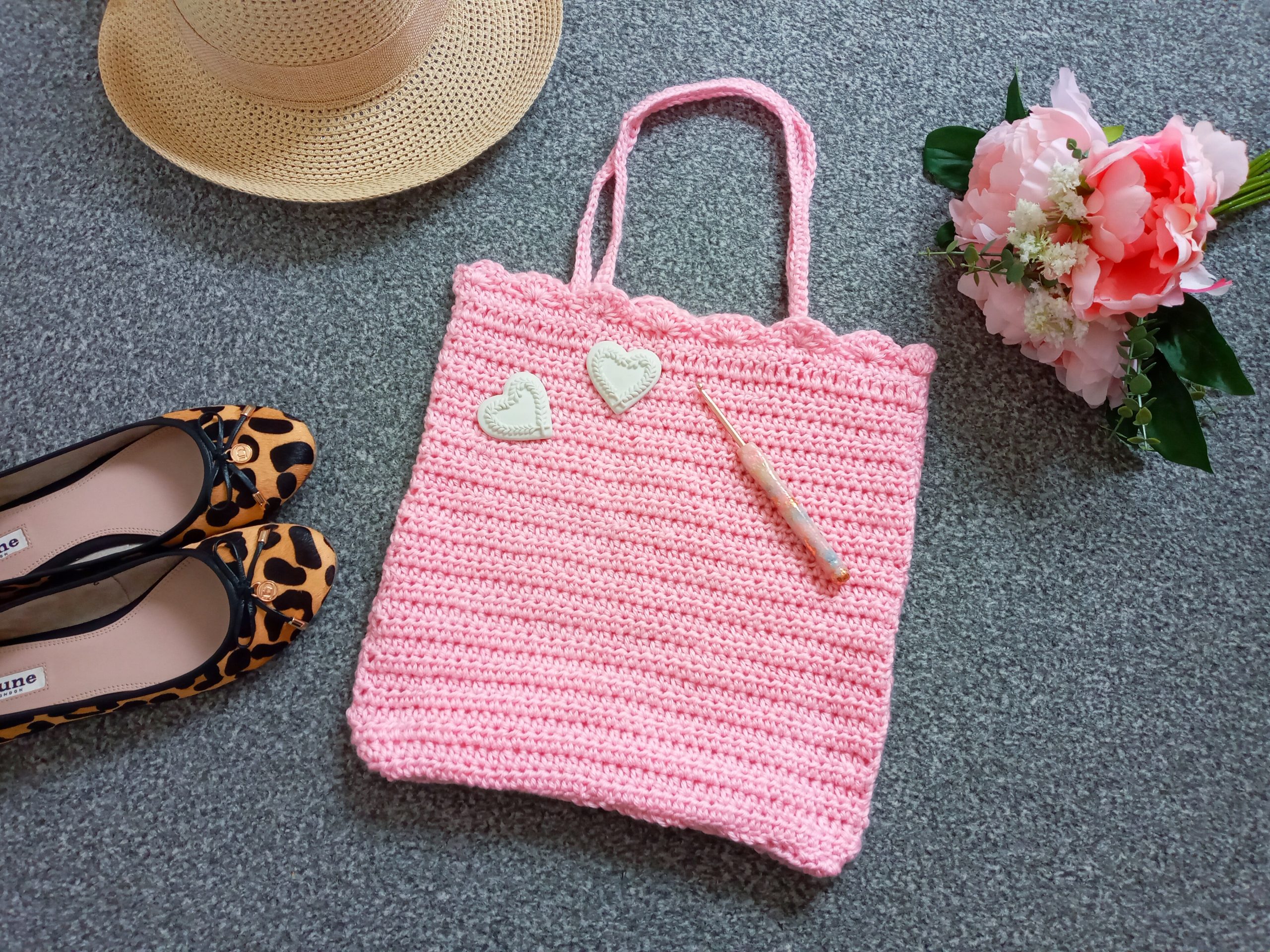 Child Buttoned-Flap Purse | Granny's Crochet Shoppe & More