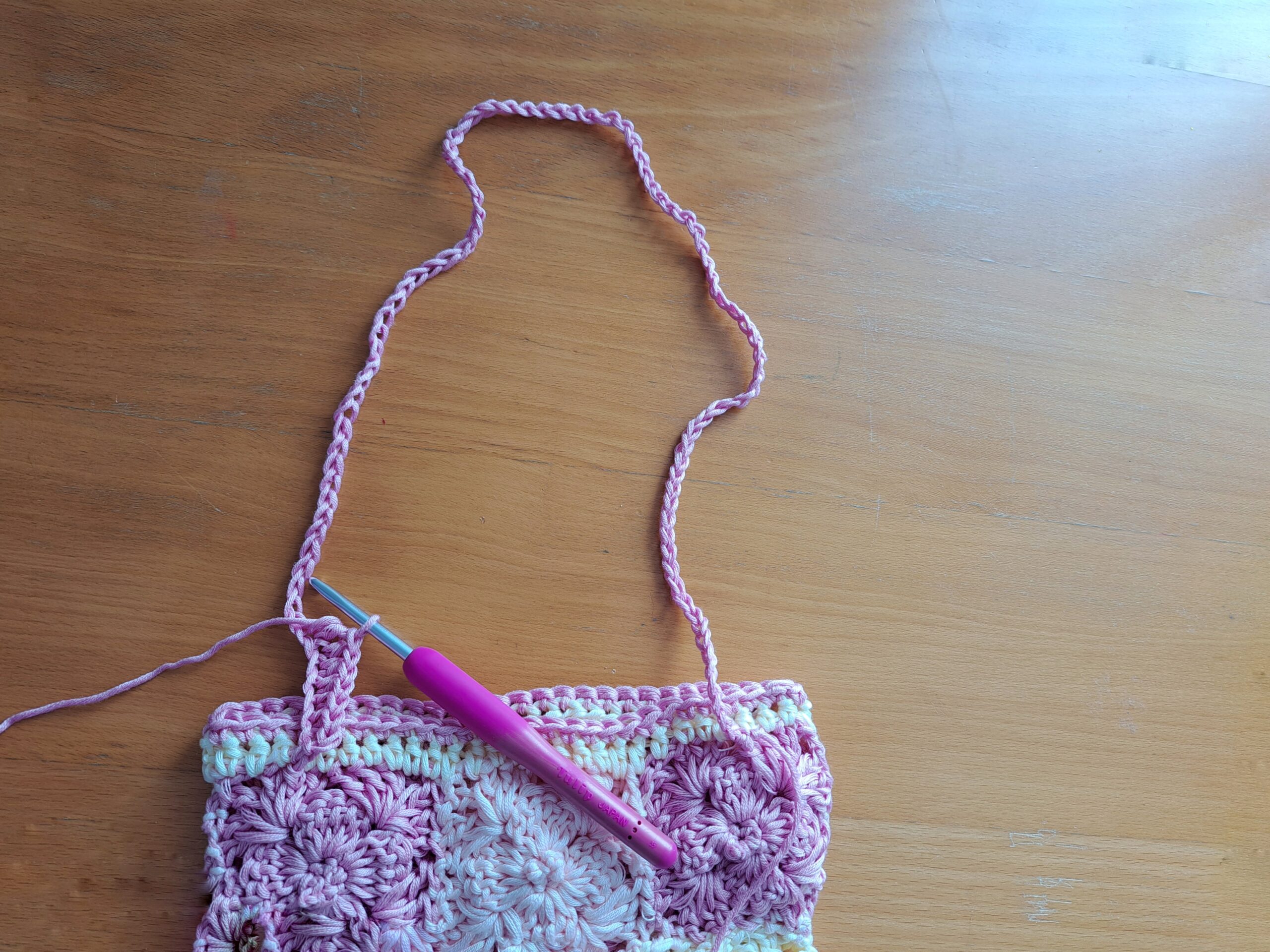 Crochet both straps 